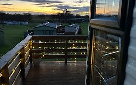 Caravan Rabbit House No 81 At Three Lochs Holiday Park